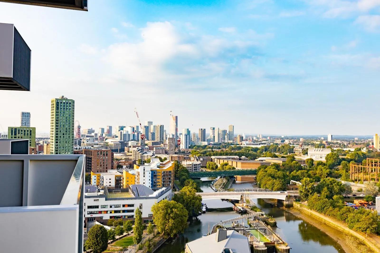 Apartment Luxury Apt Near Canary Wharf With Stunning Views London