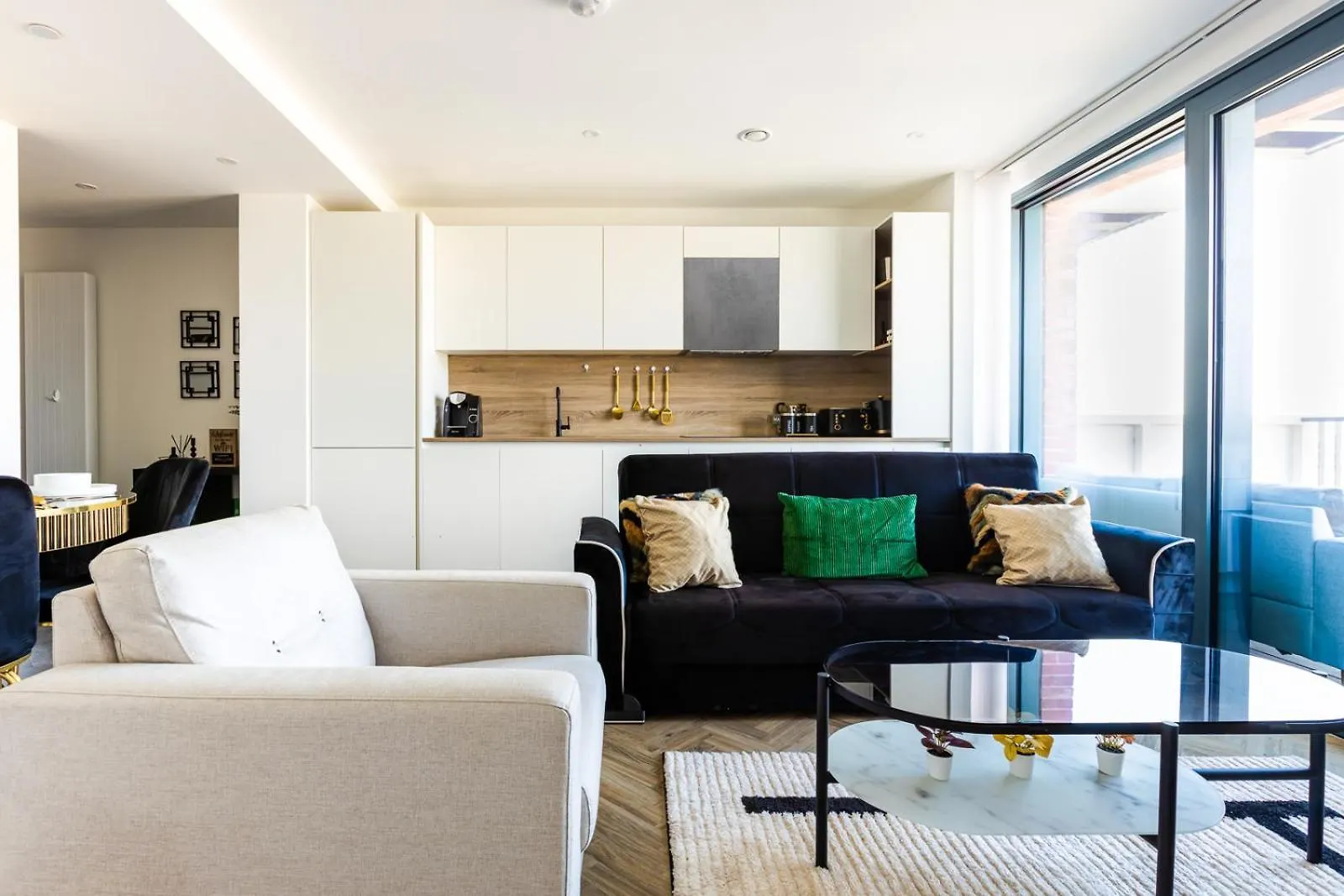 Luxury Apt Near Canary Wharf With Stunning Views London