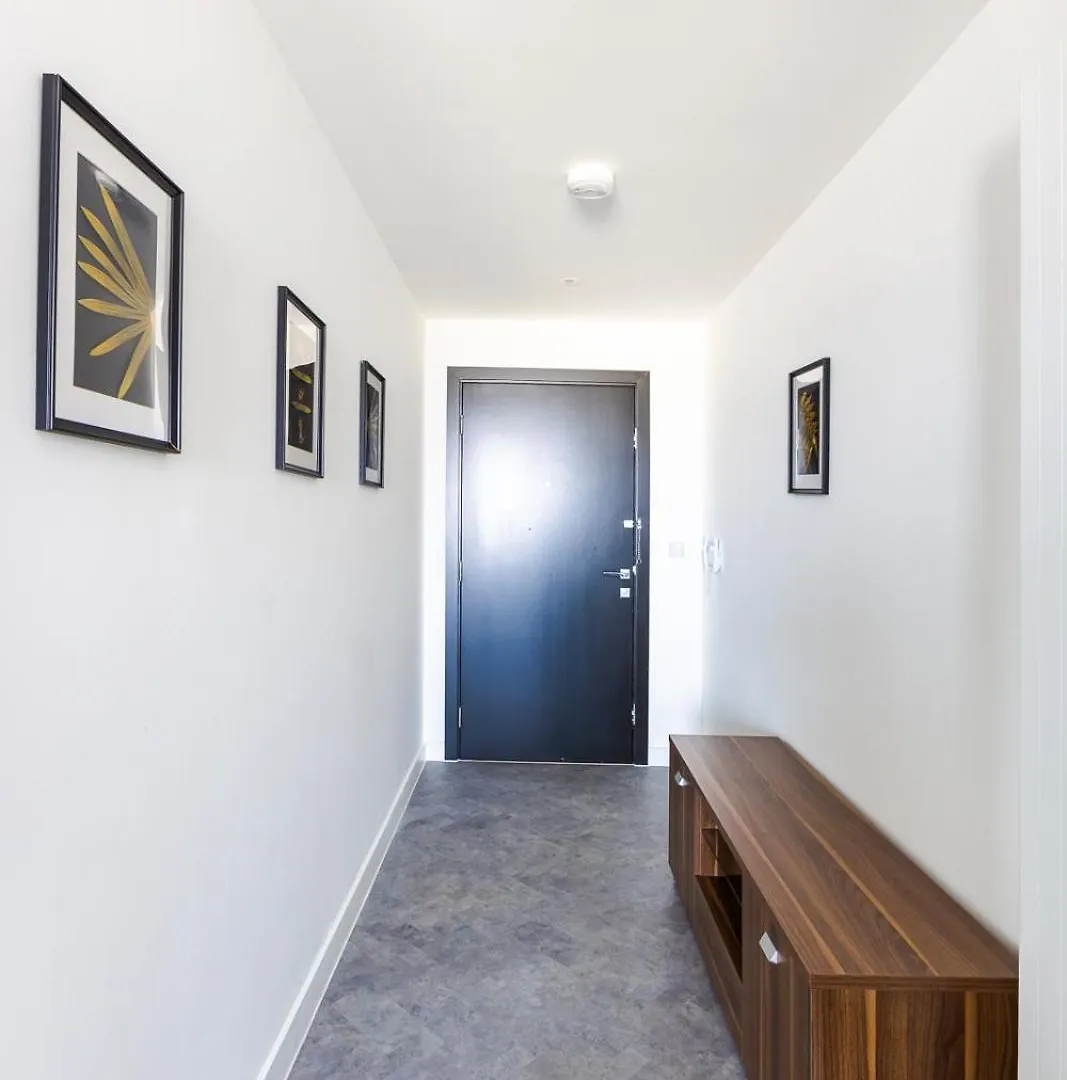 Luxury Apt Near Canary Wharf With Stunning Views London United Kingdom