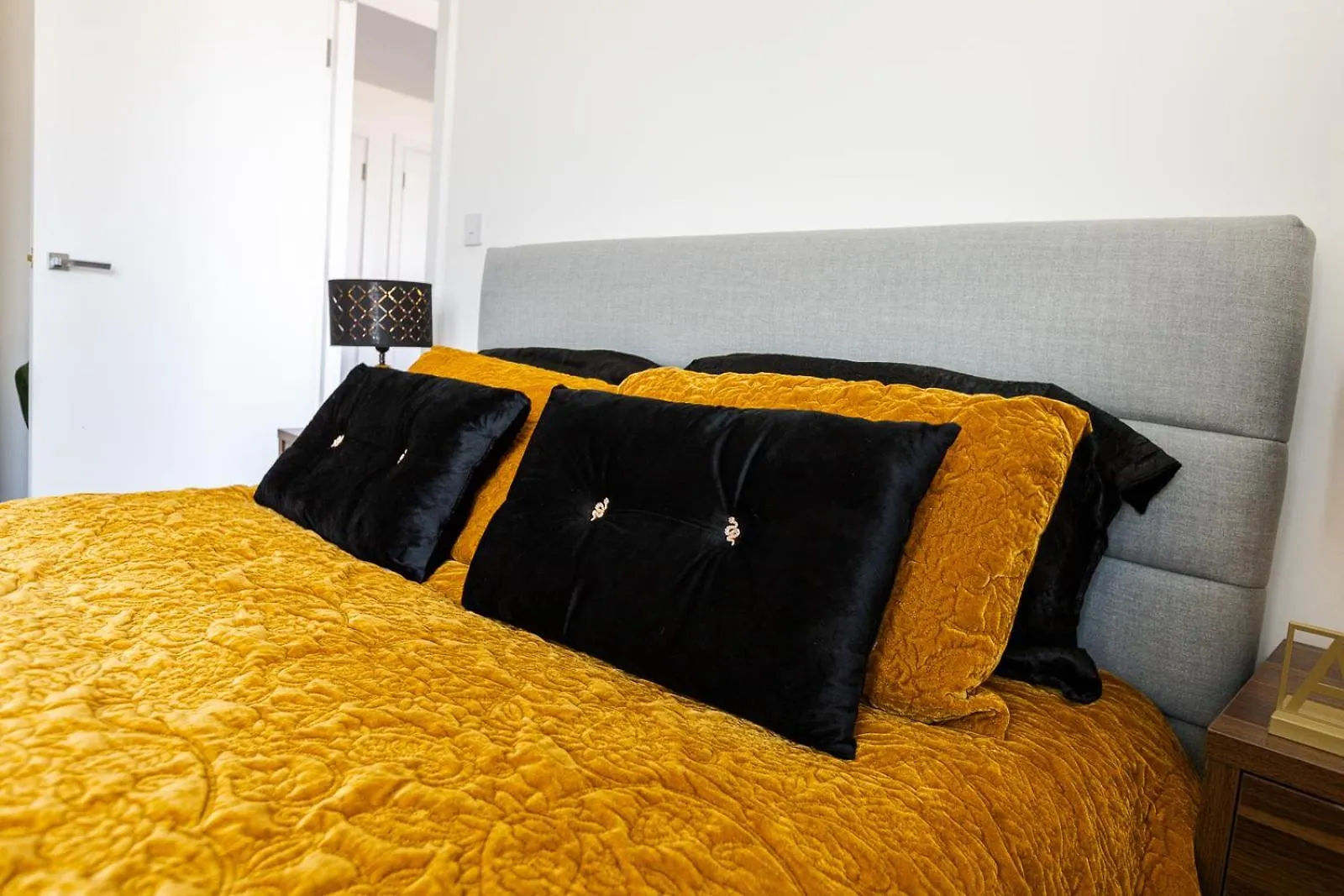 Luxury Apt Near Canary Wharf With Stunning Views London 0*,  Storbritannien